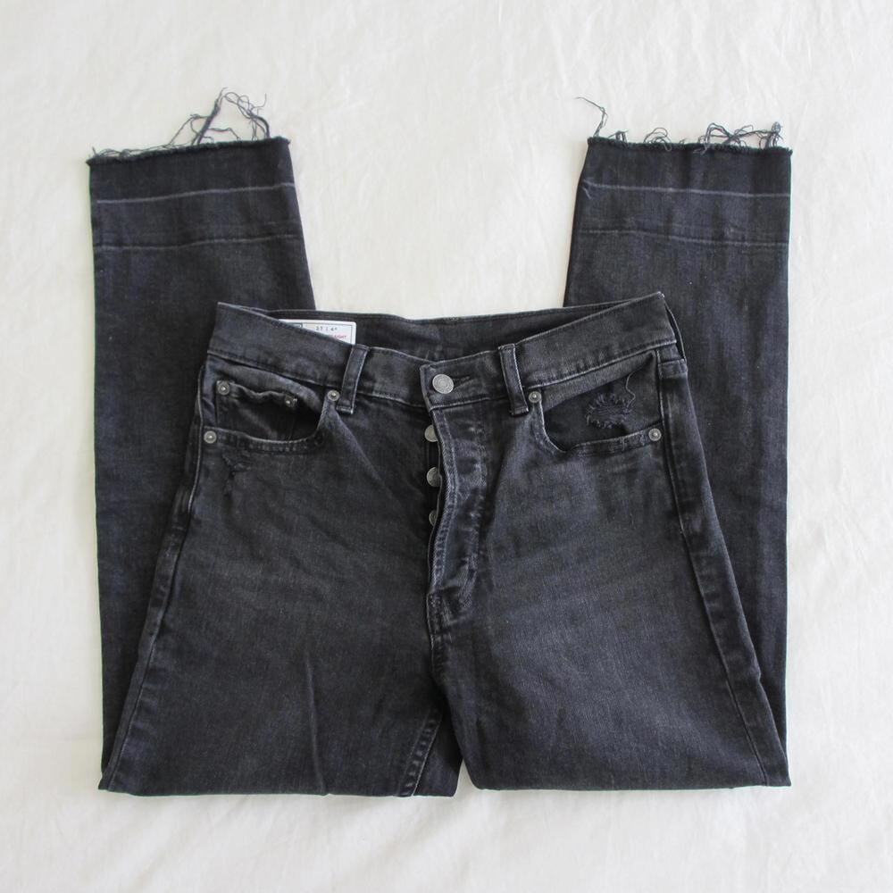 Black Cropped Jeans